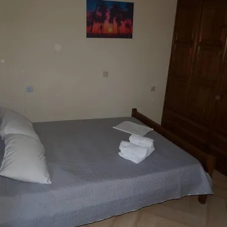 Paradeisos Penthouse *
