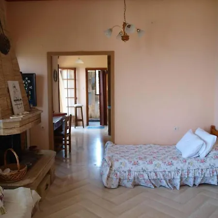 Paradeisos Penthouse Apartment