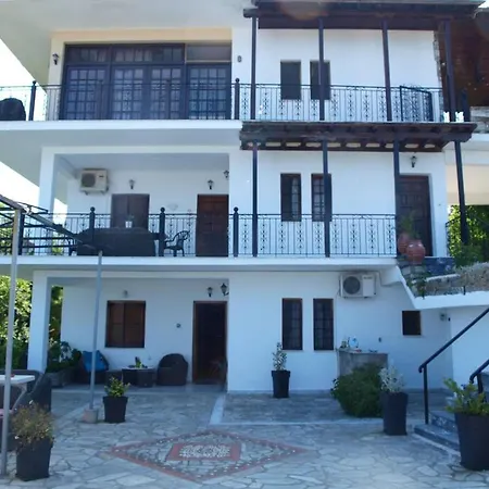 Paradeisos Penthouse * Agios Dimitrios (Magnesia)
