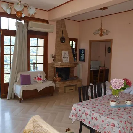 Paradeisos Penthouse Apartment Agios Dimitrios (Magnesia)