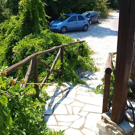 Paradeisos Penthouse Apartment Agios Dimitrios (Magnesia)
